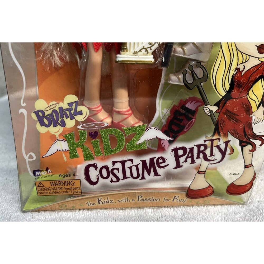Bratz Kidz Cloe Costume Party New Sealed MGA Vintage Halloween Doll Devil Angel - Picture 3 of 9